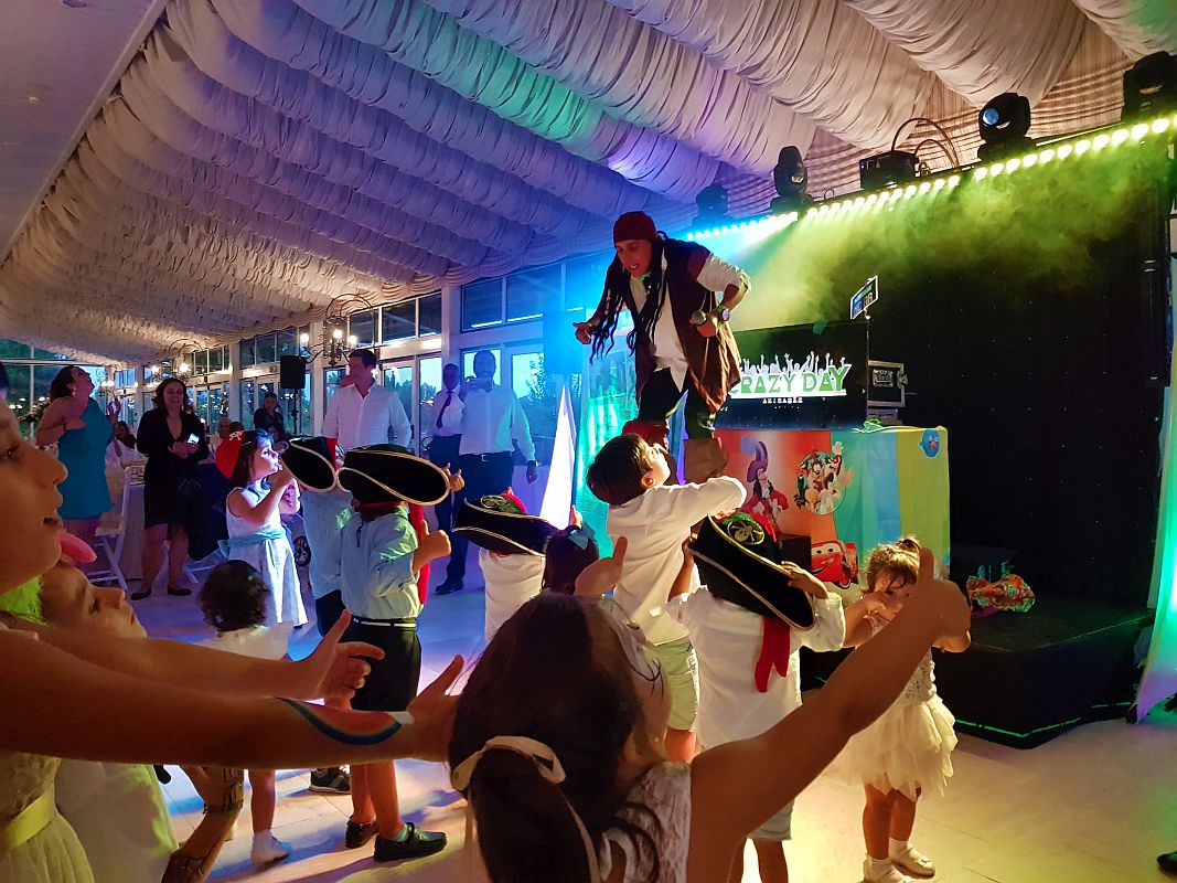 os_animadores_crazy_day_sao_alegres_dinamicos_e_imprevisiveis_79_20191019_1264030707.jpg